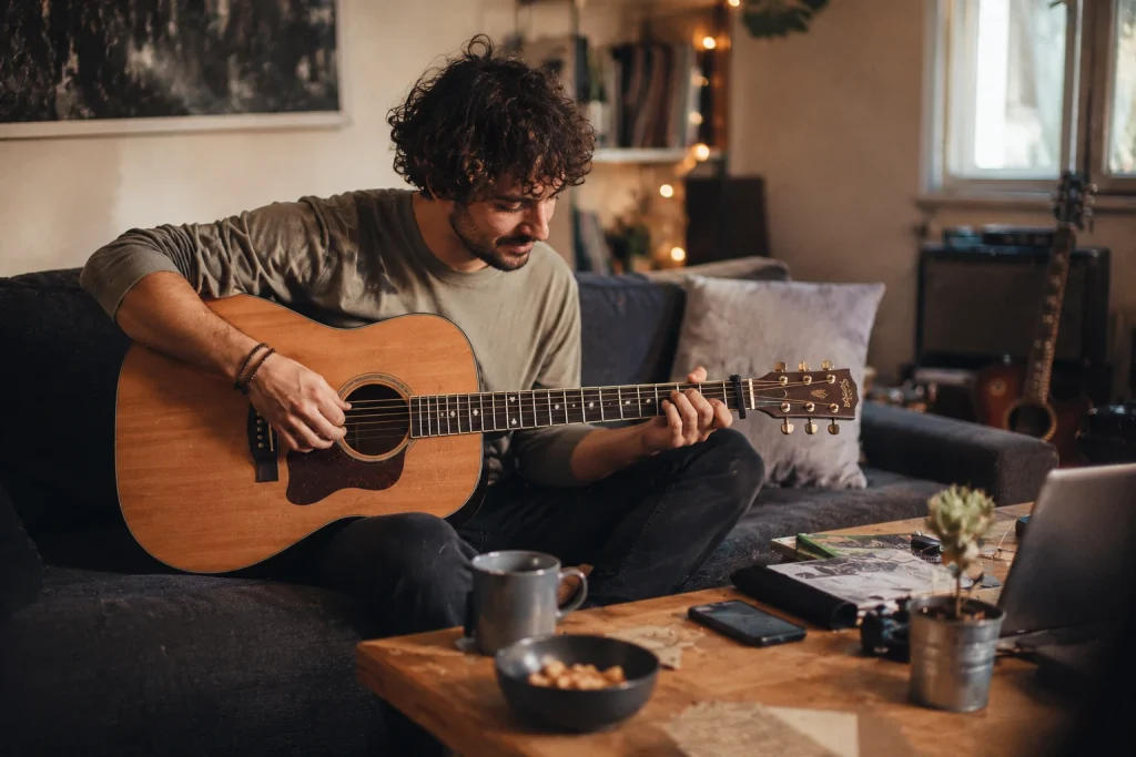 l'histoire et la création de la guitare